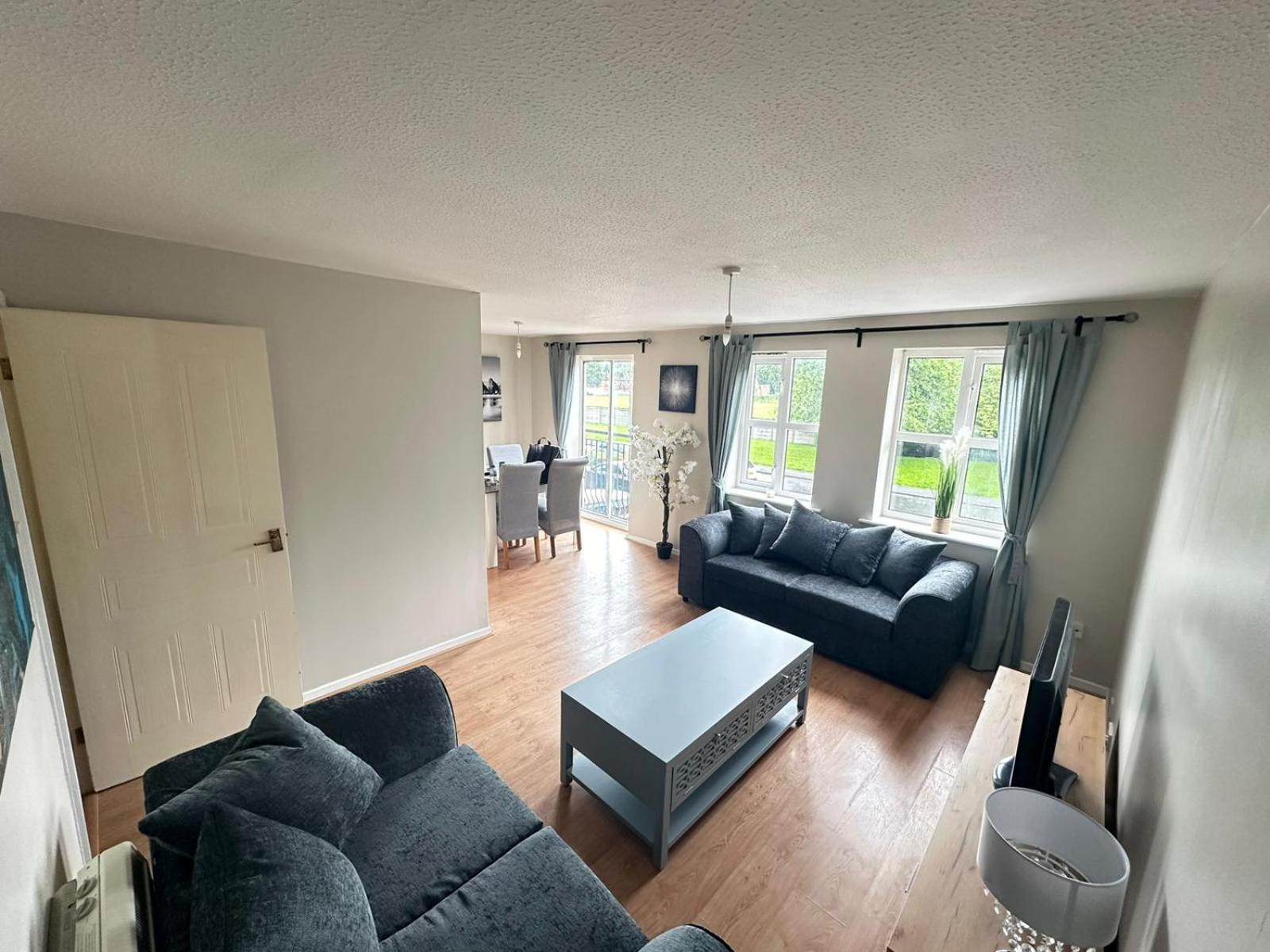 Lovely 2 Dbl Bed Apartment Near Heaton Park And North Manchester Hospital With Parking Exteriör bild